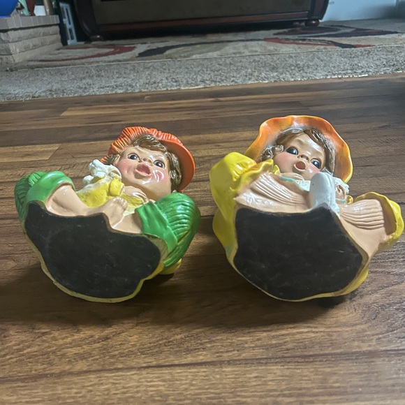 Universal Statuary Corp. • Yellow/Orange • Vintage • Boy & Girl • Statue Set - Picture 16 of 16